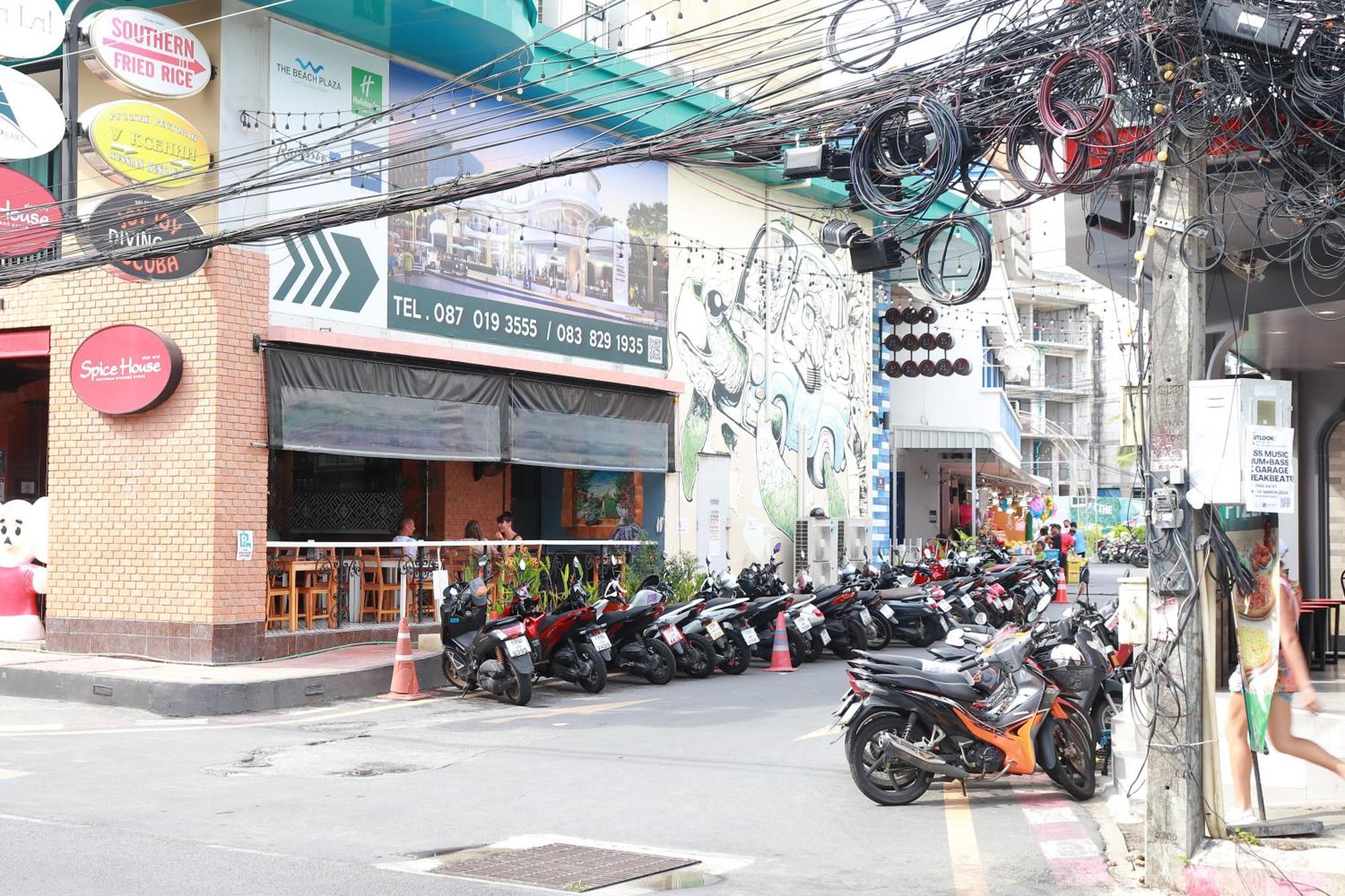 The Blue Pearl Kata Hotel Phuket Exterior foto